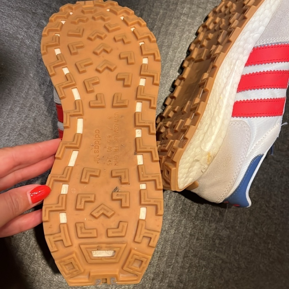 Adidas Retropy E5 in White/Red/Blue Unisex - Picture 7 of 7